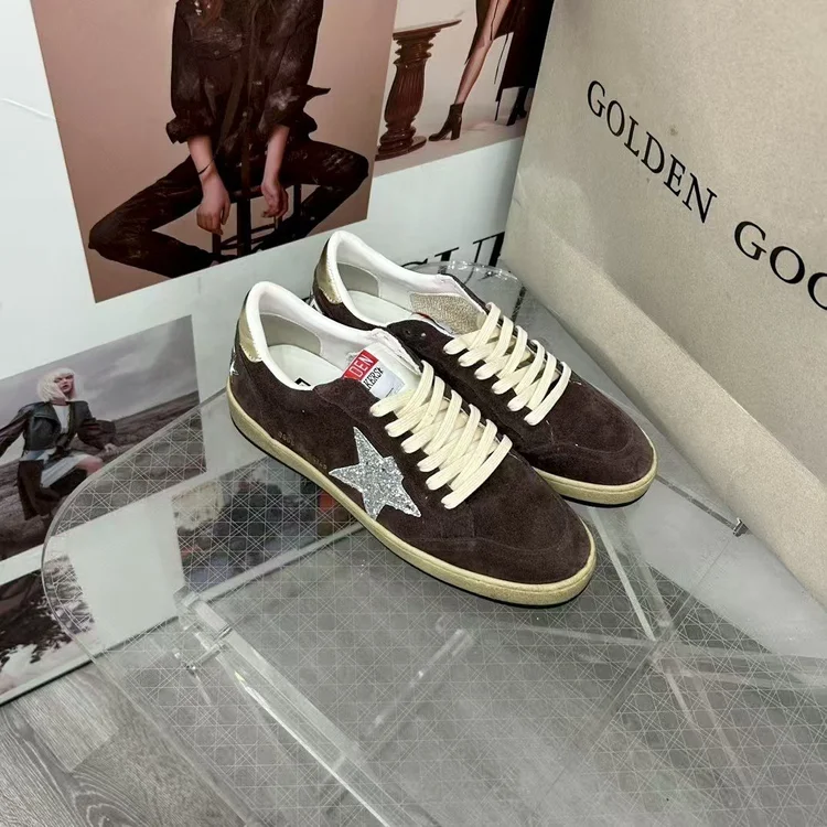 import placeholder for sneaker5068