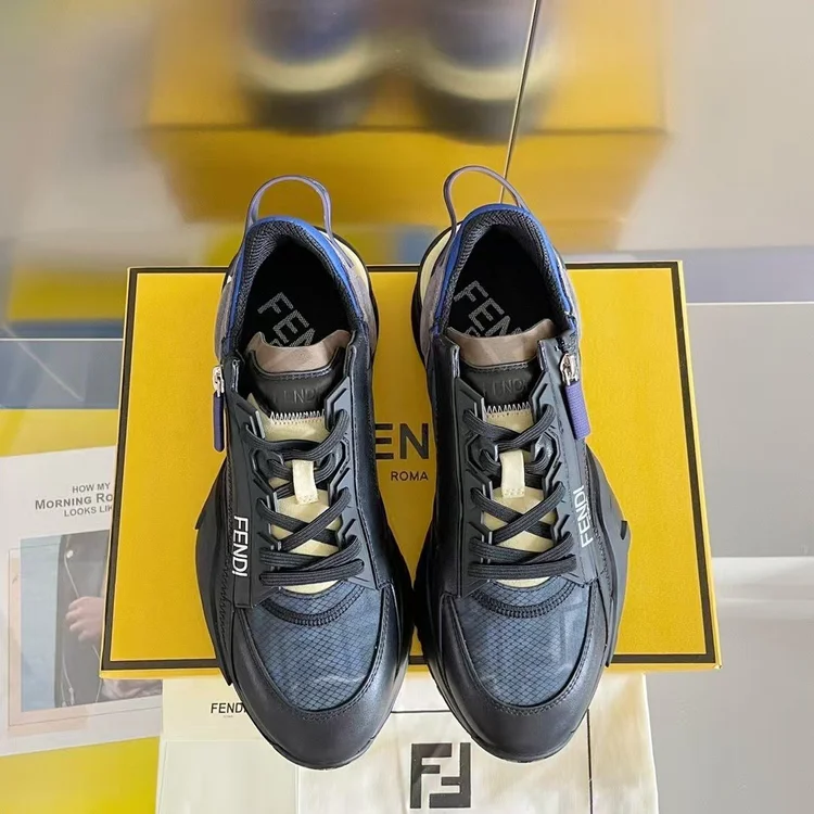 import placeholder for sneaker5052