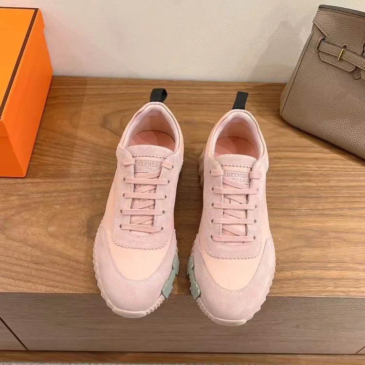 import placeholder for sneaker5092