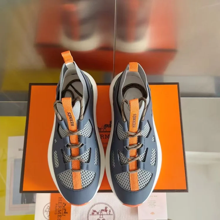 import placeholder for sneaker5106