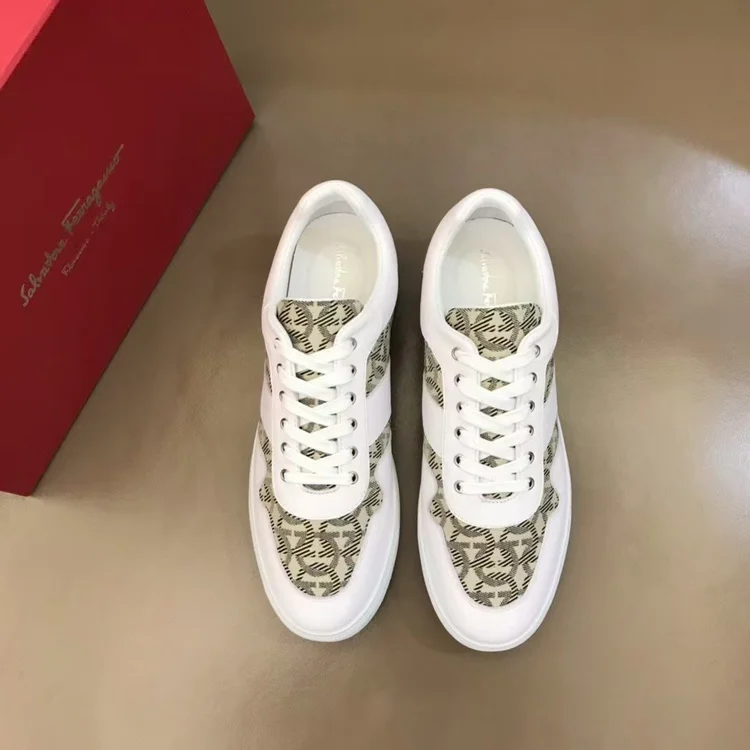 import placeholder for sneaker5059