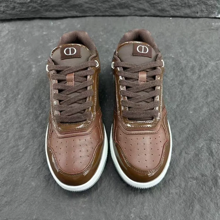 import placeholder for sneaker5034