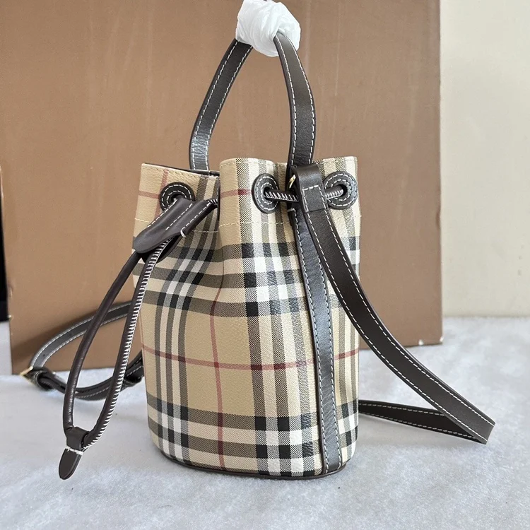 burberry burberry check bucket bag