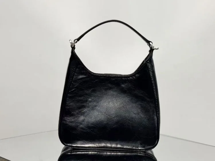 balenciaga balenciaga bb soft hobo bag