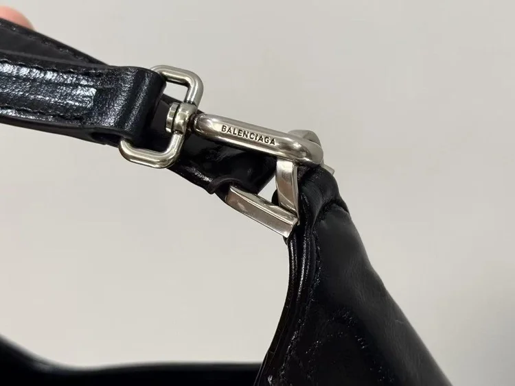 balenciaga balenciaga bb soft hobo bag