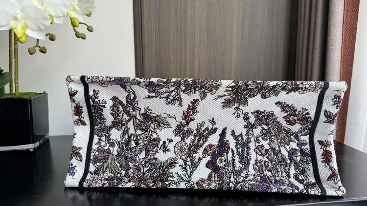 dior tote