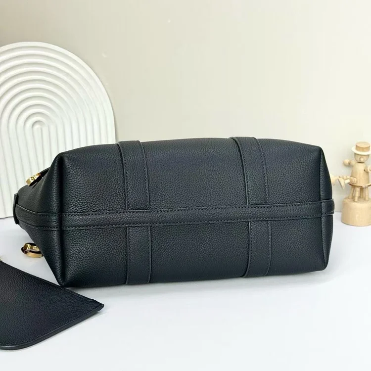 loro piana ghiear shoer bag