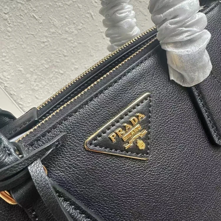 prada galleria bag