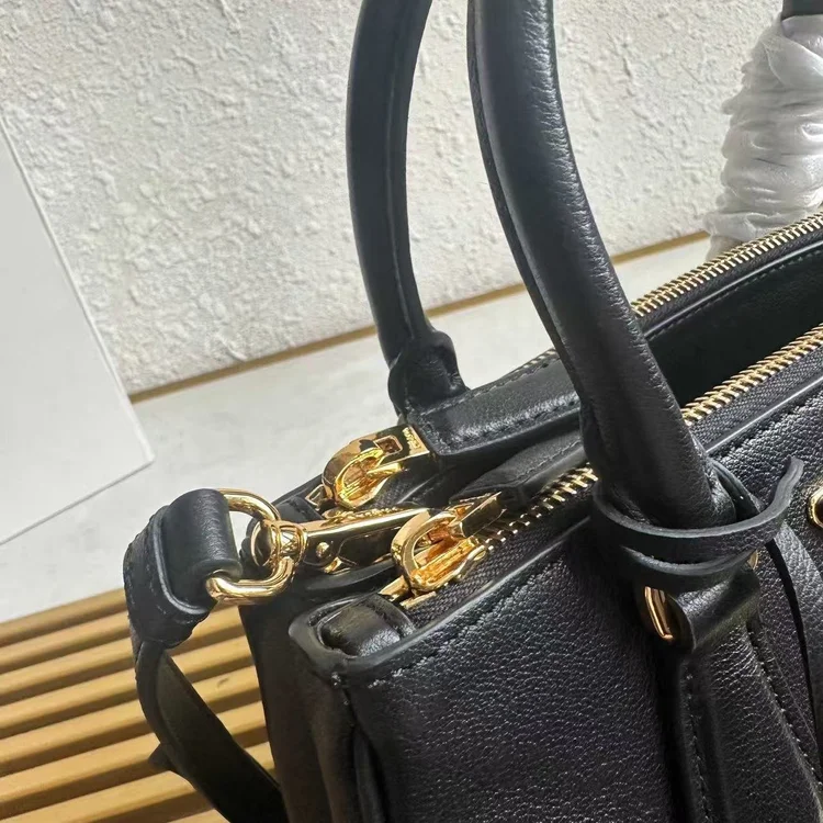 prada galleria bag