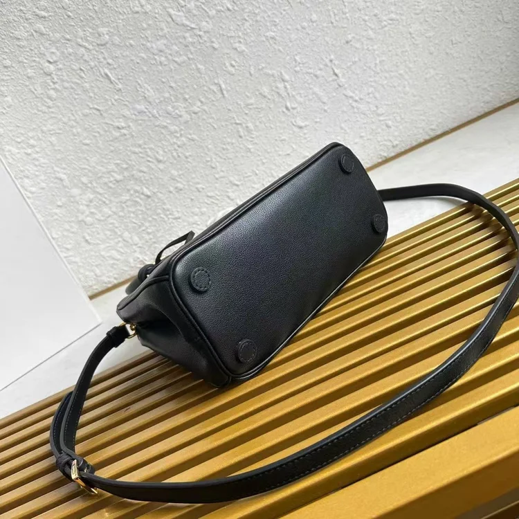 prada galleria bag