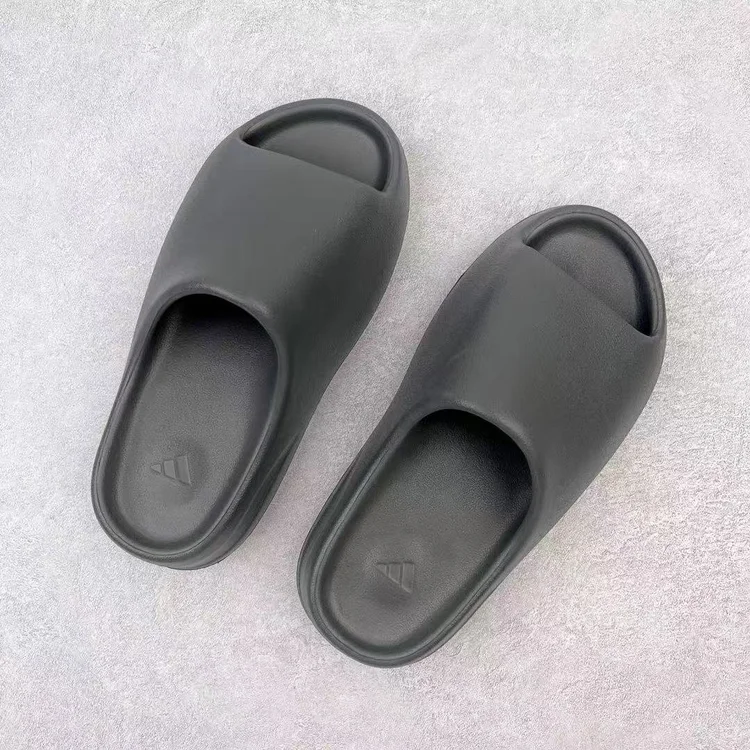 import placeholder for sneaker5165