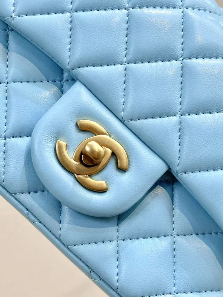 chanel lambskin quilted classic flap mini
