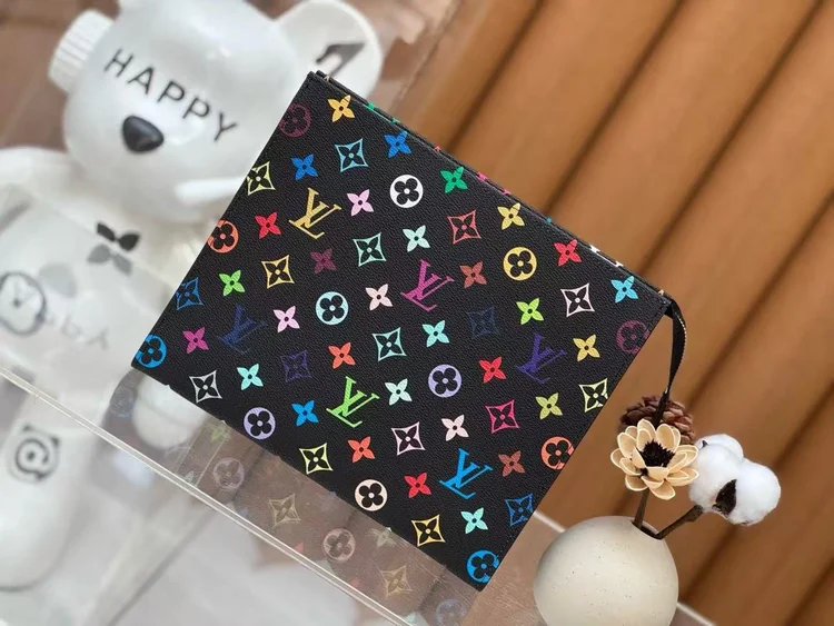lv x tm pouch