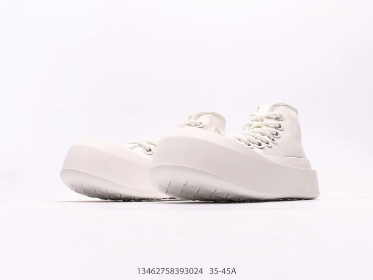 import placeholder for sneaker003