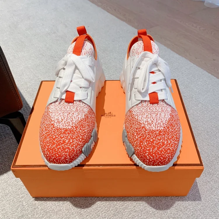 import placeholder for sneaker5095