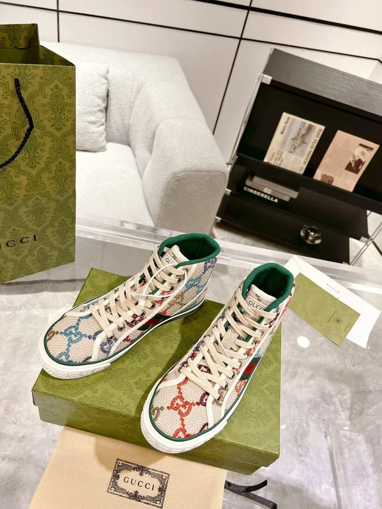 gucci sneakers