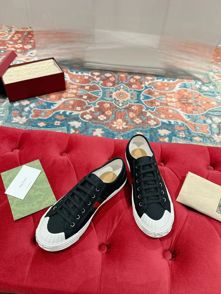 gucci sneakers