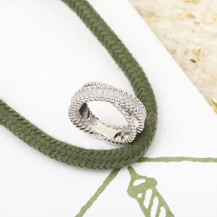 van cleef & arpels diamond ring