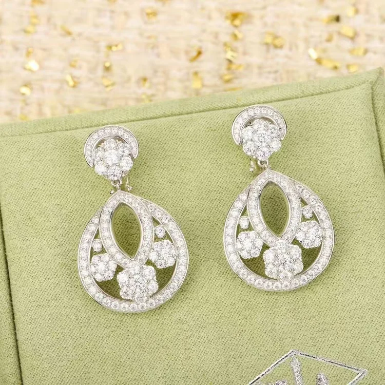 van cleef & arpels earrings
