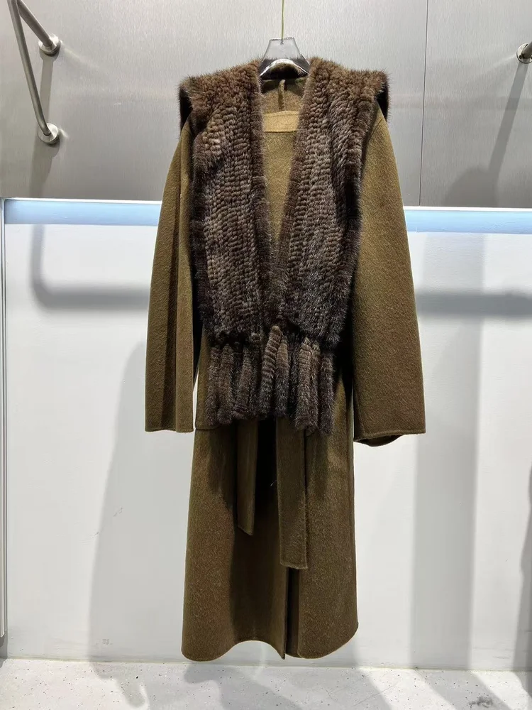 import placeholder for clothes086