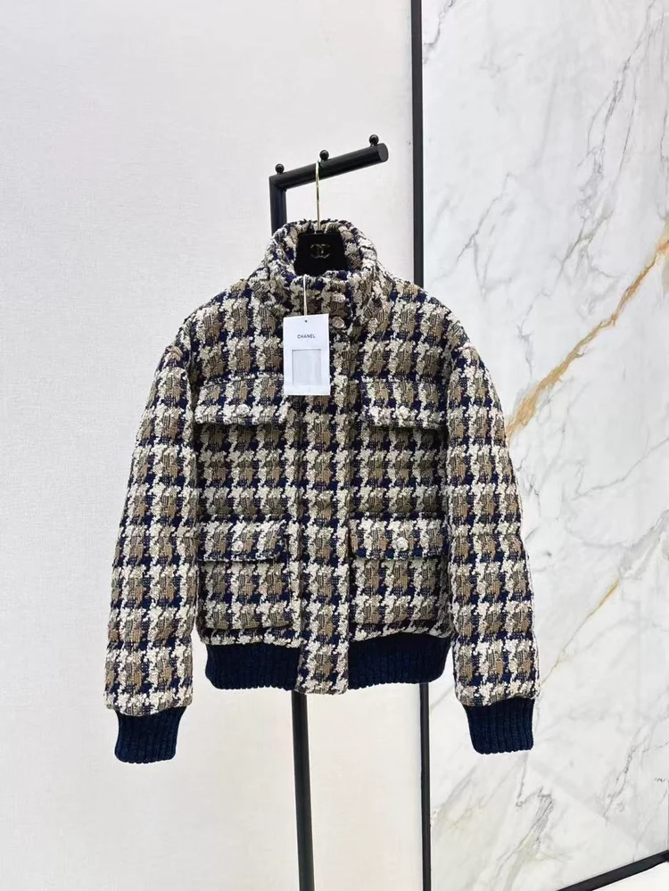 import placeholder for clothes060