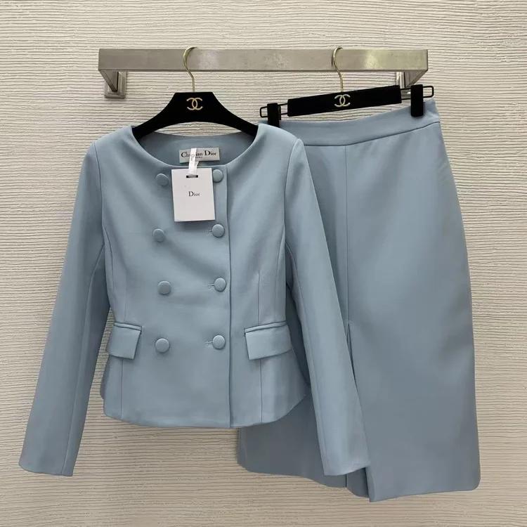 import placeholder for clothes069