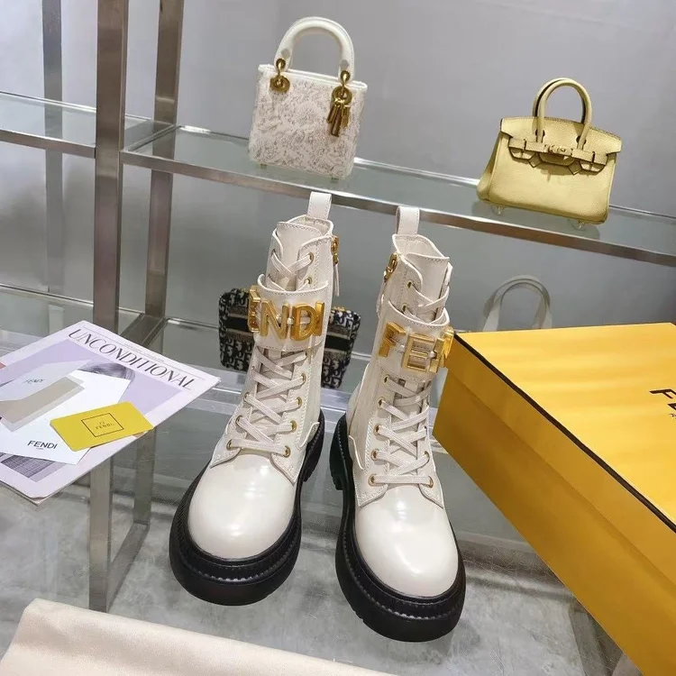 import placeholder for boots049