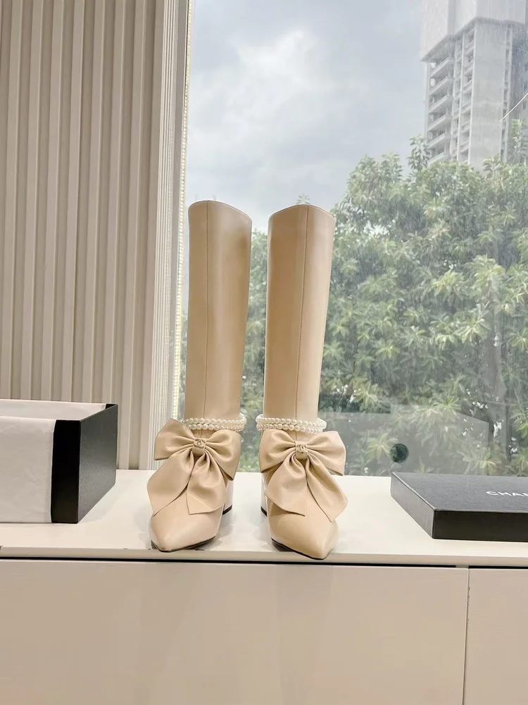 import placeholder for boots012