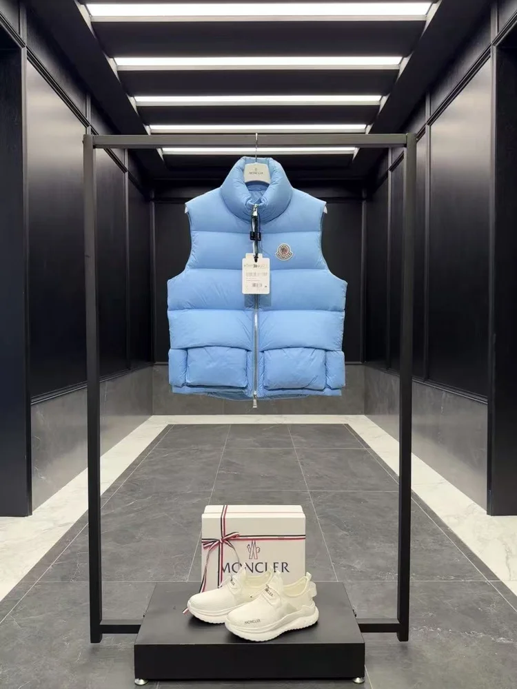 import placeholder for clothes131