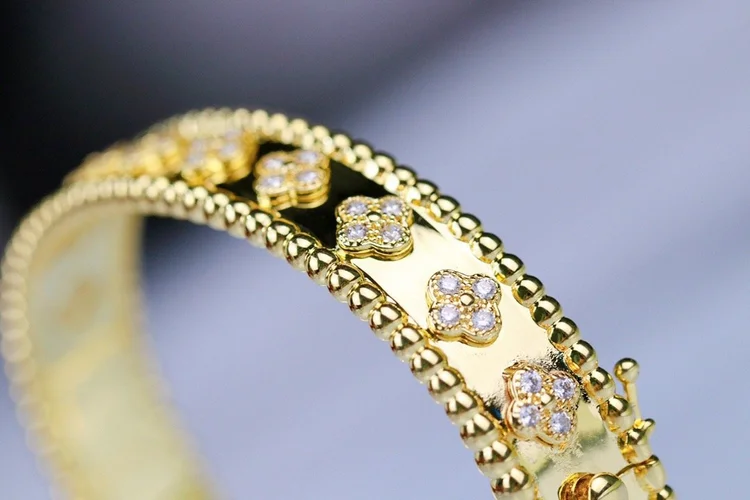 vca perlee kaleidoscope bracelet