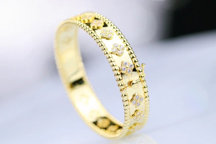 vca perlee kaleidoscope bracelet